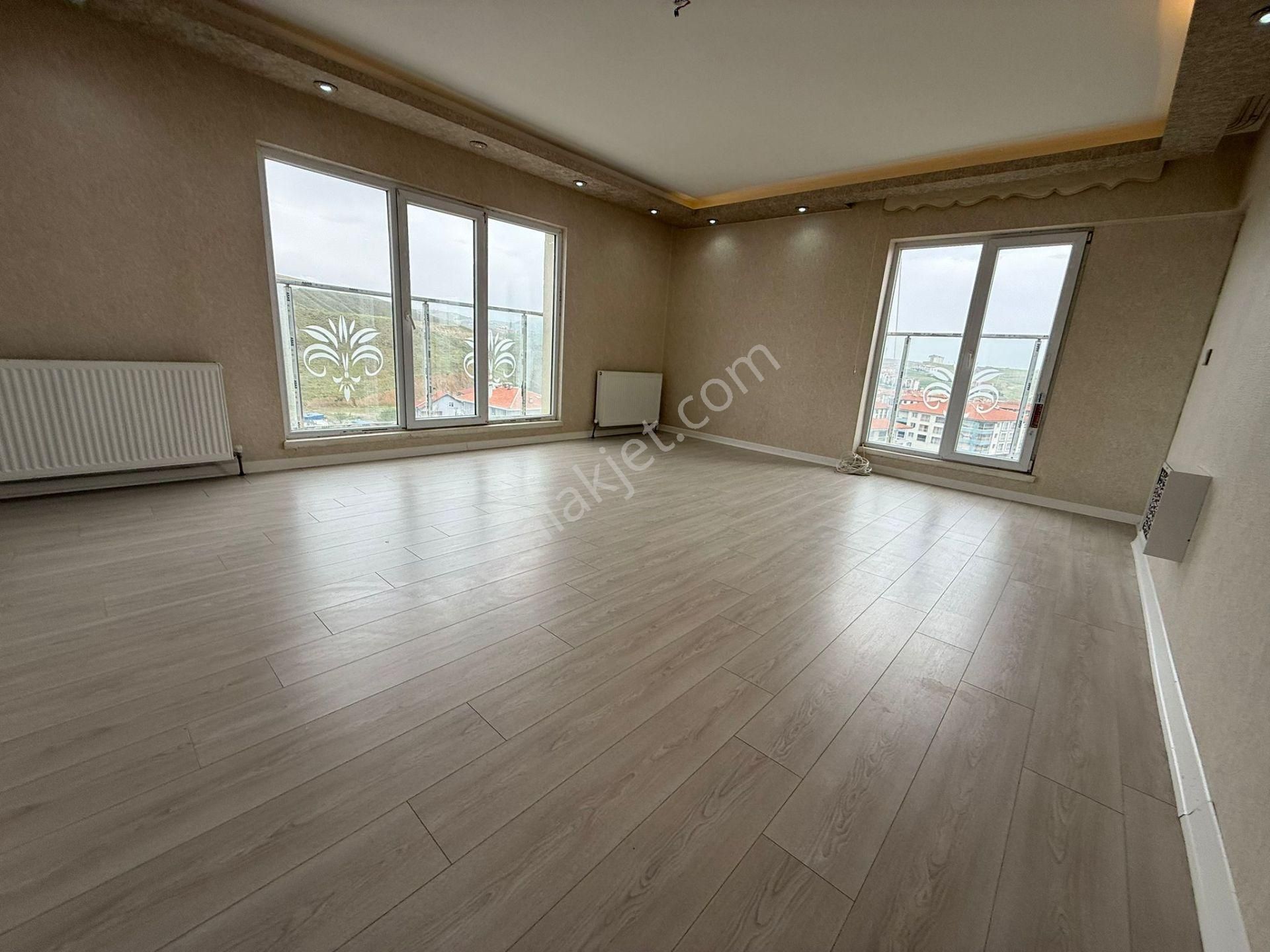 Keçiörende 3+1 Site İçinde Türk Hamamlı Cam Balkonlu Full Yapılı Daire - Görsel 6