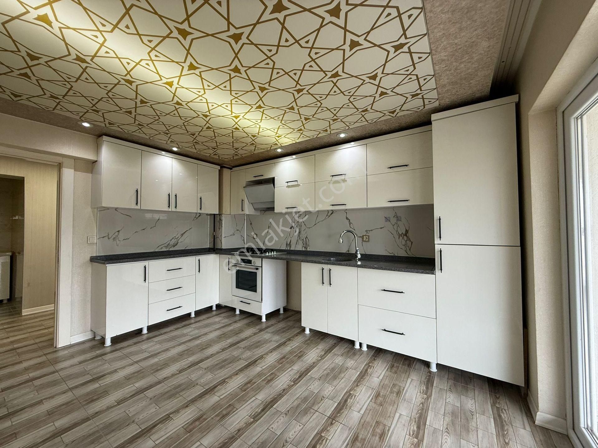 Keçiörende 3+1 Site İçinde Türk Hamamlı Cam Balkonlu Full Yapılı Daire - Görsel 2