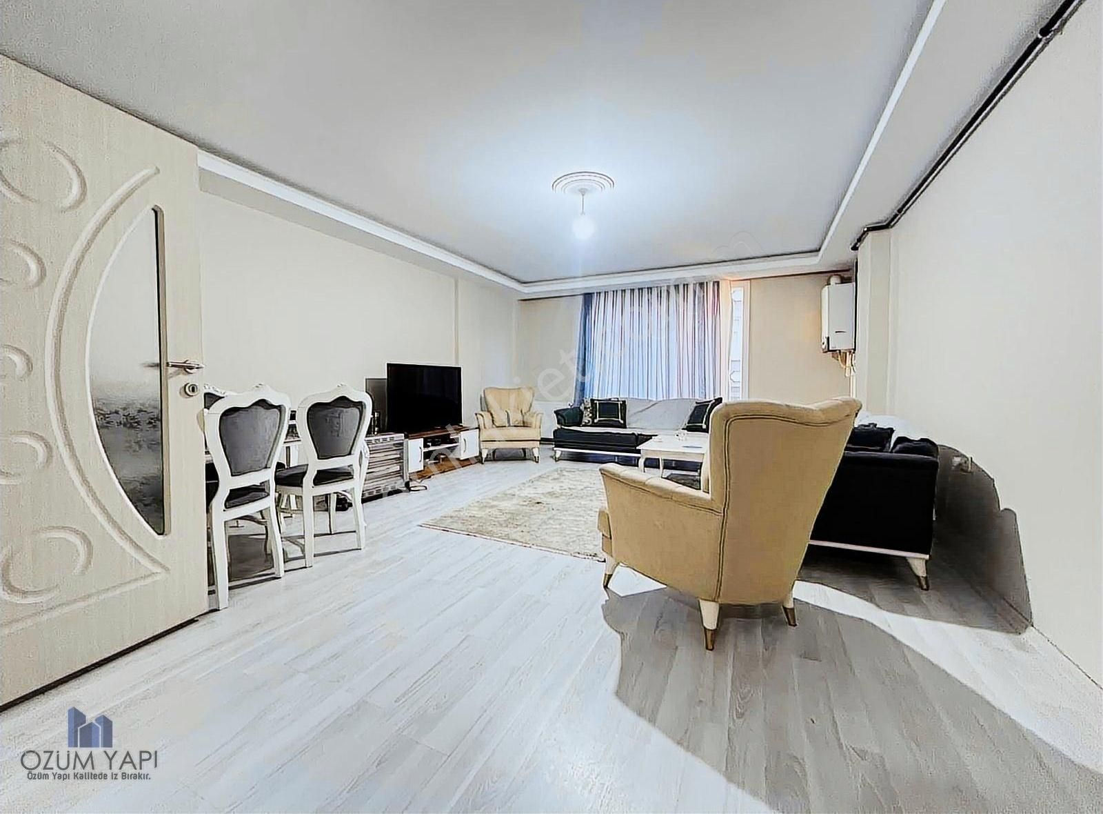 M.akifte Merkezi Konumda 2+1 85m2 2.kat Daire