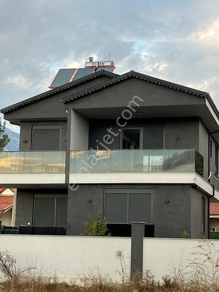Sahibinden Satılık Lüks Villa Antalya Döşemealtında