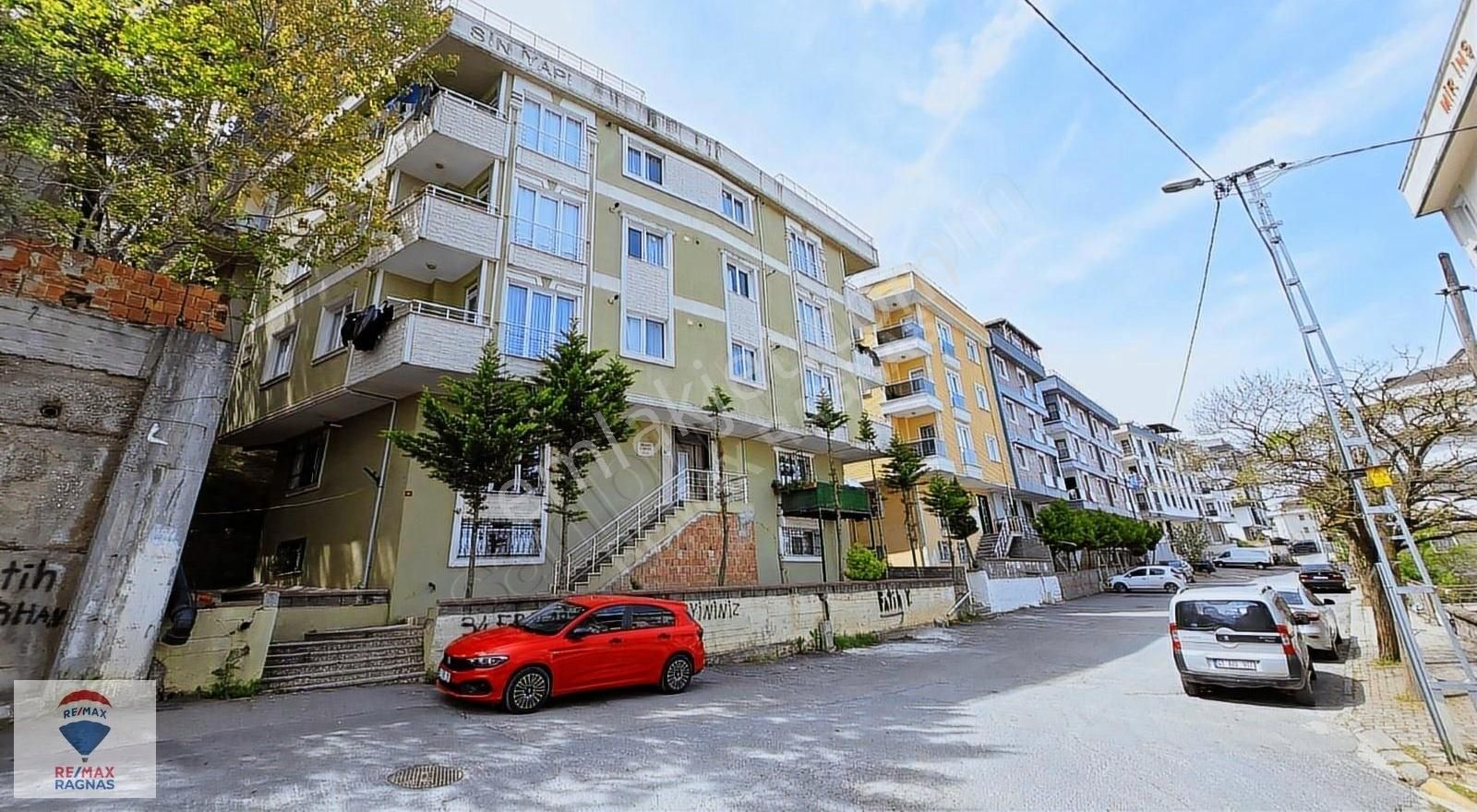 Sancaktepe Krediye Uygun 2+1 Daire 105 M² İskanlı Satılık