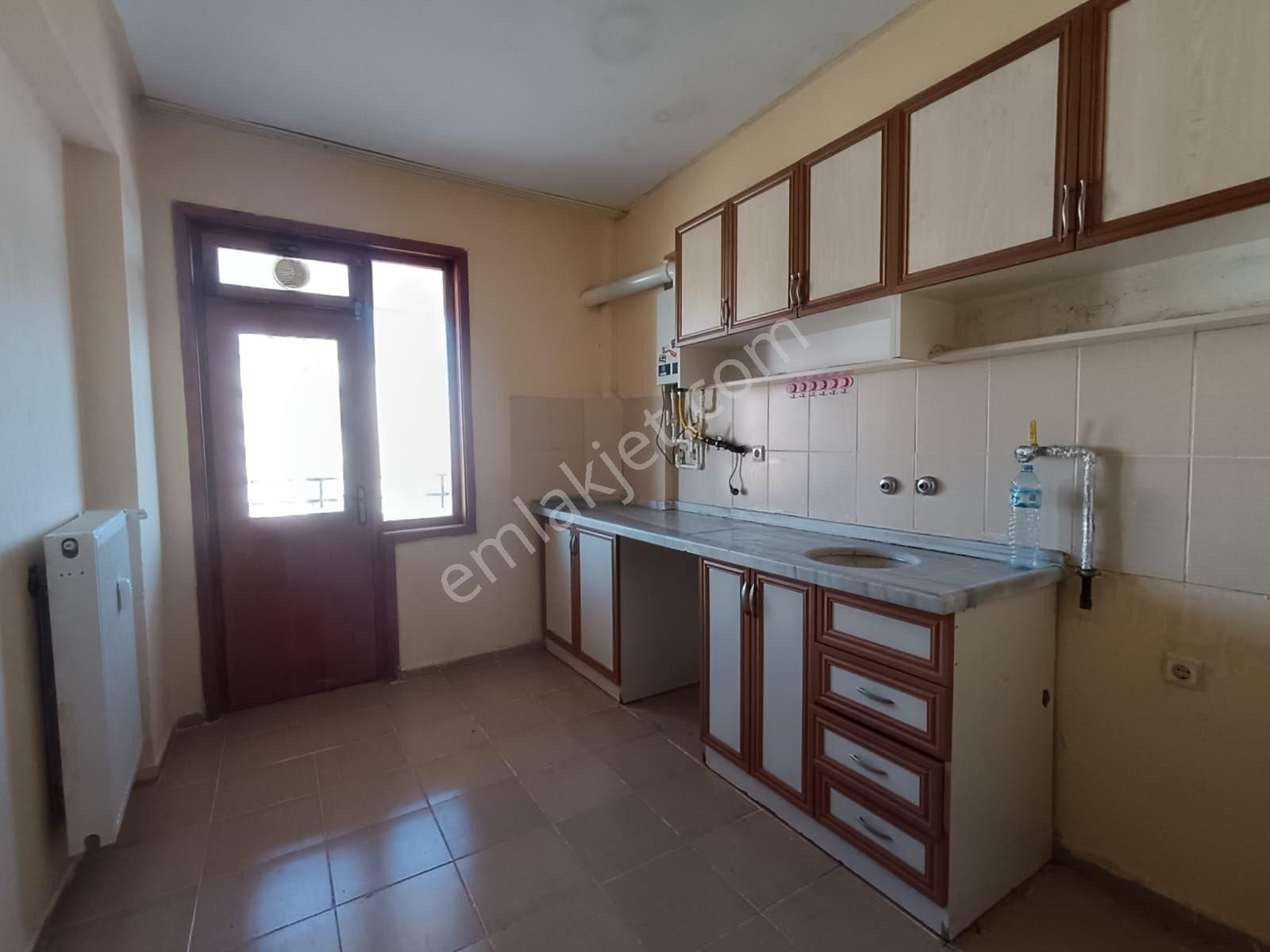 Konya Selçuklu Üniversiteye Yakın 3+1 Kiralık Daire