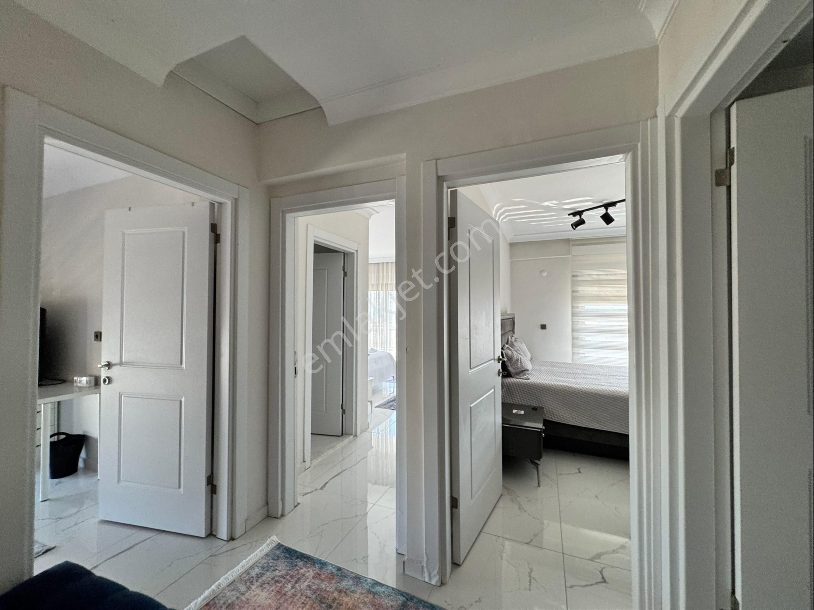 Foçaköy De Satılık 4+1 Havuzlu Müstakil Villa - Görsel 31