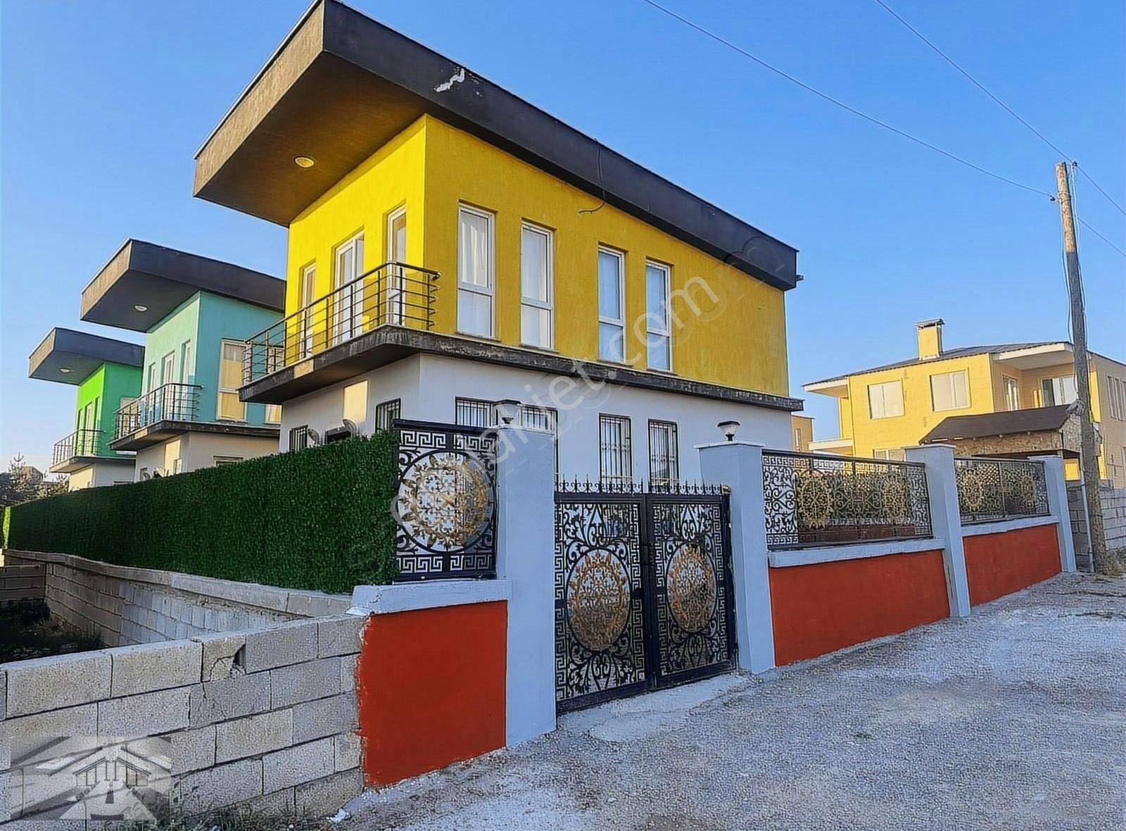 Ydn Emlak'tan Çitiören'de Eşyalı Lüks Satılık Villa