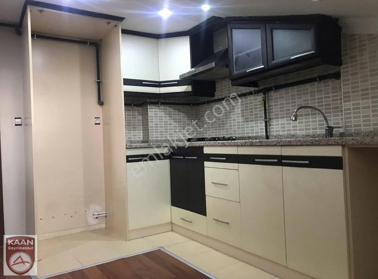 Kaan Emlak Kıbrıs Şehitler Şubesinden 2+1 Kiralık Lüks Çatı Katı