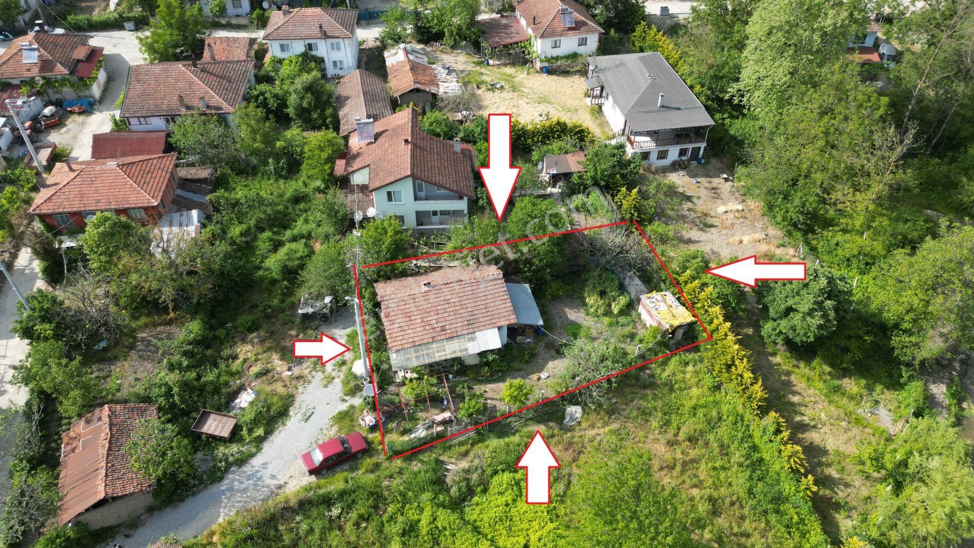 Kocaeli Karamürsel Yalakdere Satılık Müstakil Ev Ve Arsası