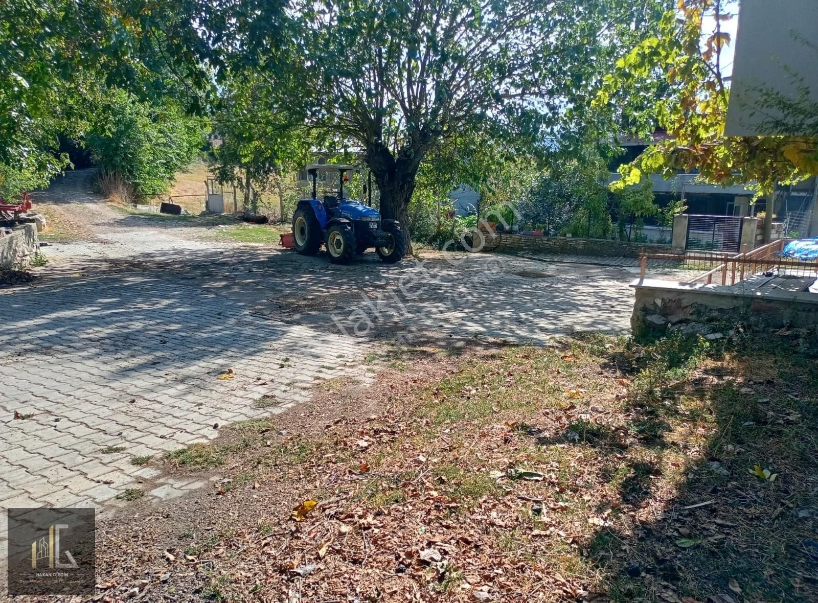 Hakan Girgin'den Korubaşı'da Satılık 220 M² Köy İçi İmarlı Arsa!
