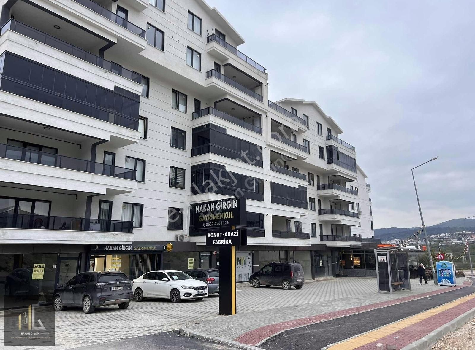30 Ağustos Zafer Mah. Aksel Evleri Satılık 3+1 152m² Net Daire!