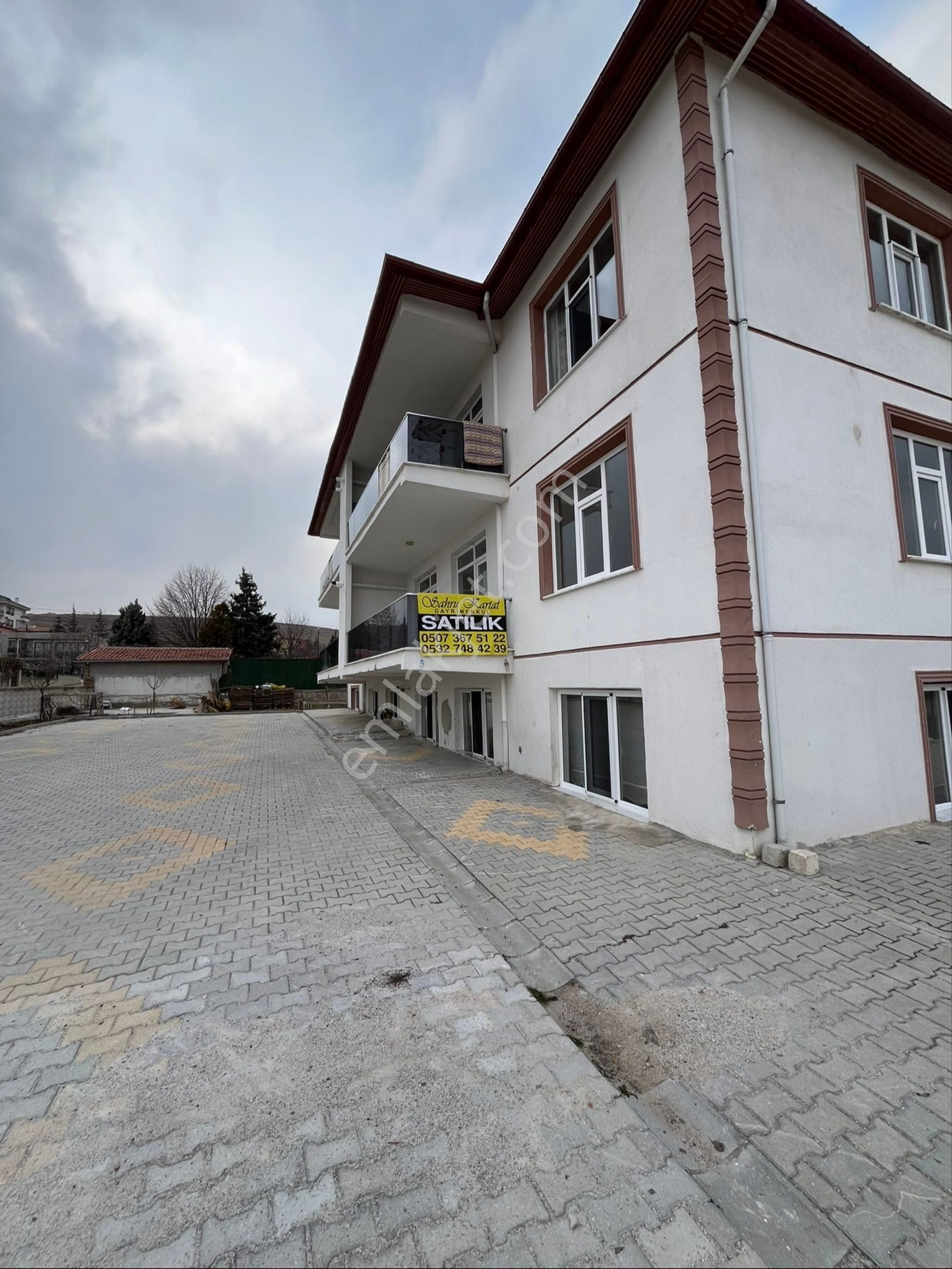 Hatıpta Ara Kat 3+1 Satılık Daire