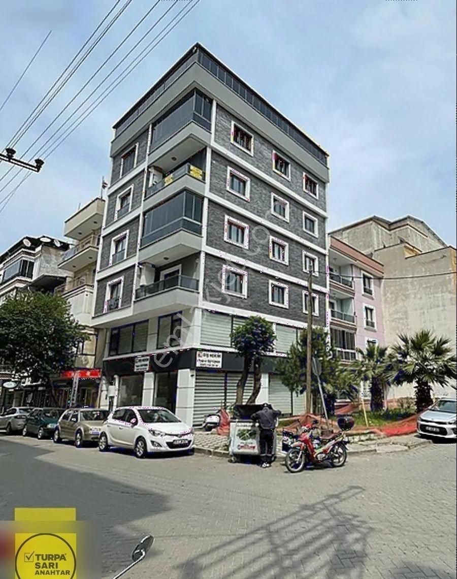 Turpa'dan Cumhuriyet Mh. Satılık 3+1 -asansörlü-arakat Daire