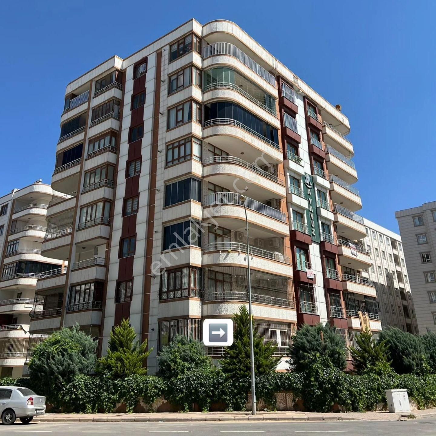 Sırrın Karşıyakada Site İçerisinde 4+1
