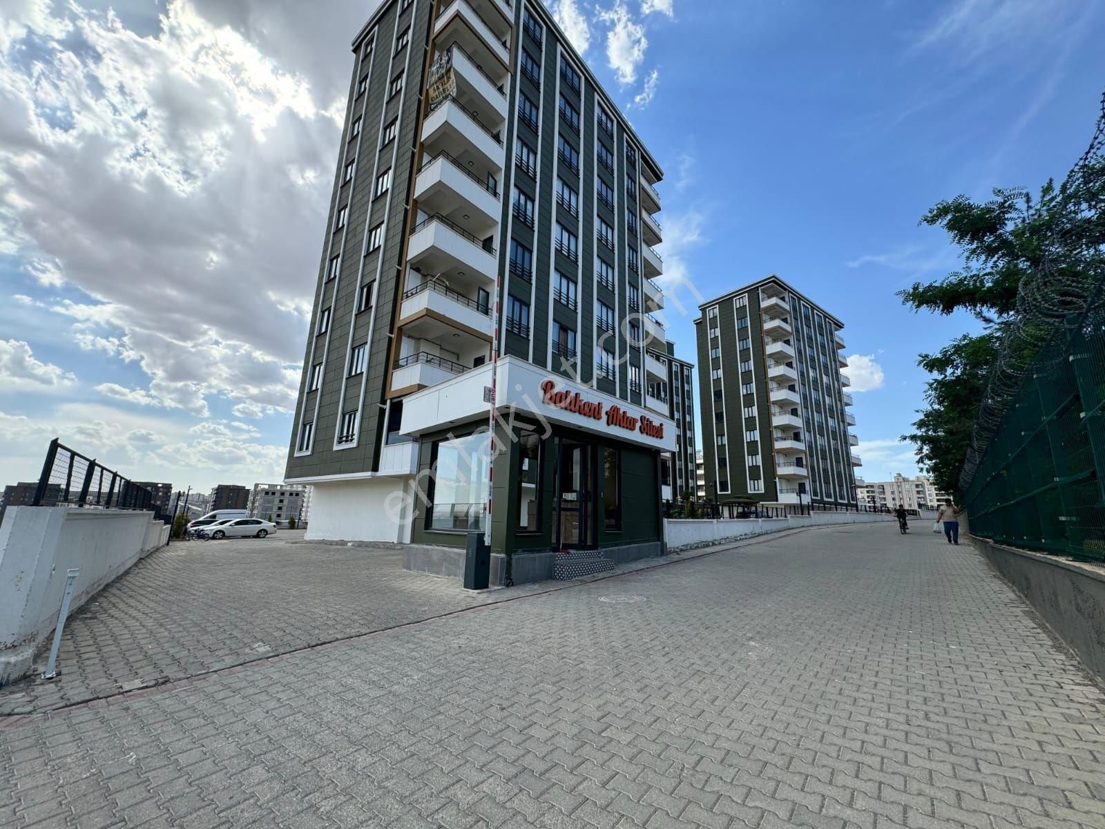 Satılık 3+1 Lüx Site İçerinde