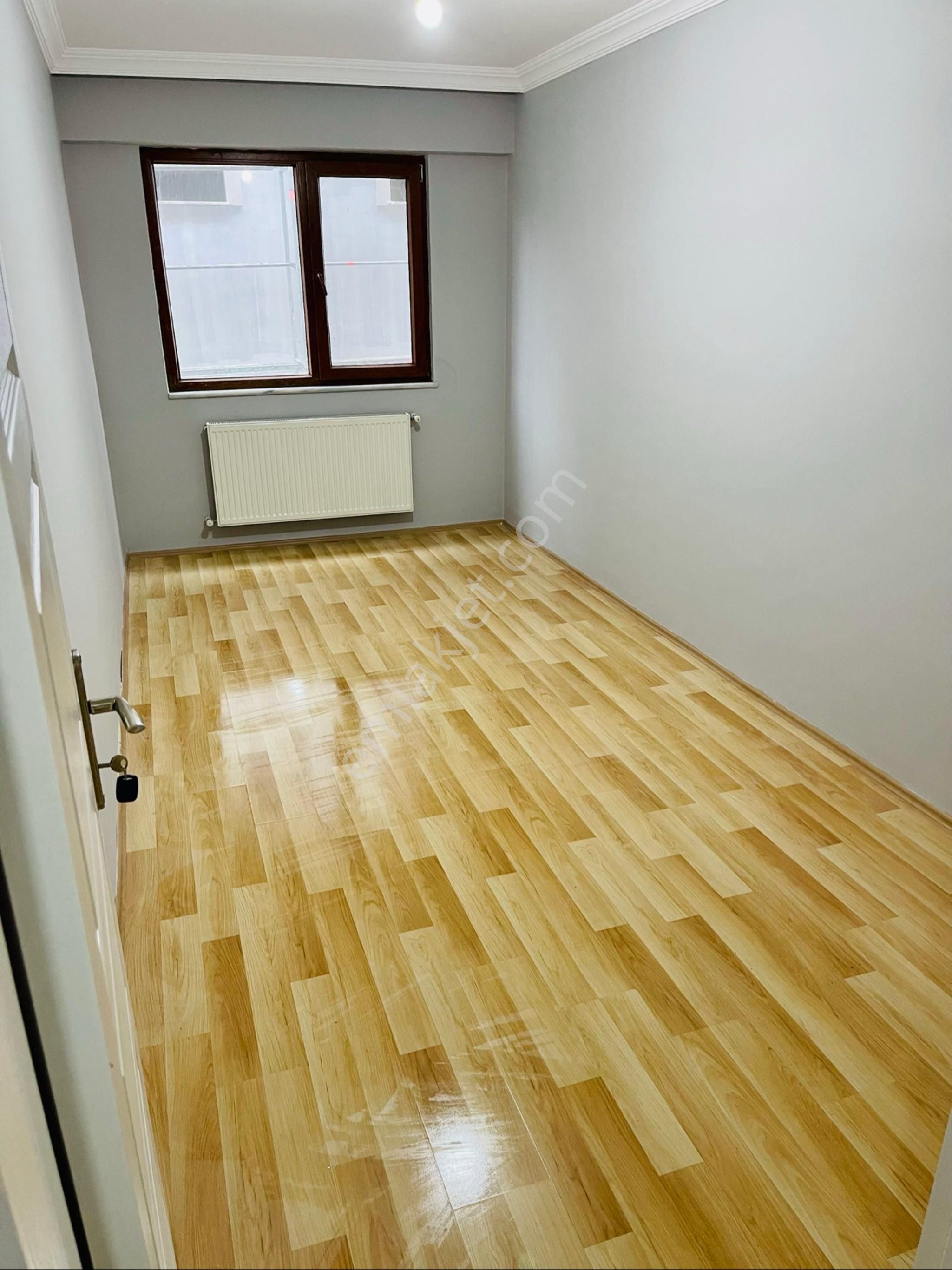 3+1 140 M2 Caddes Üstünde - Görsel 4
