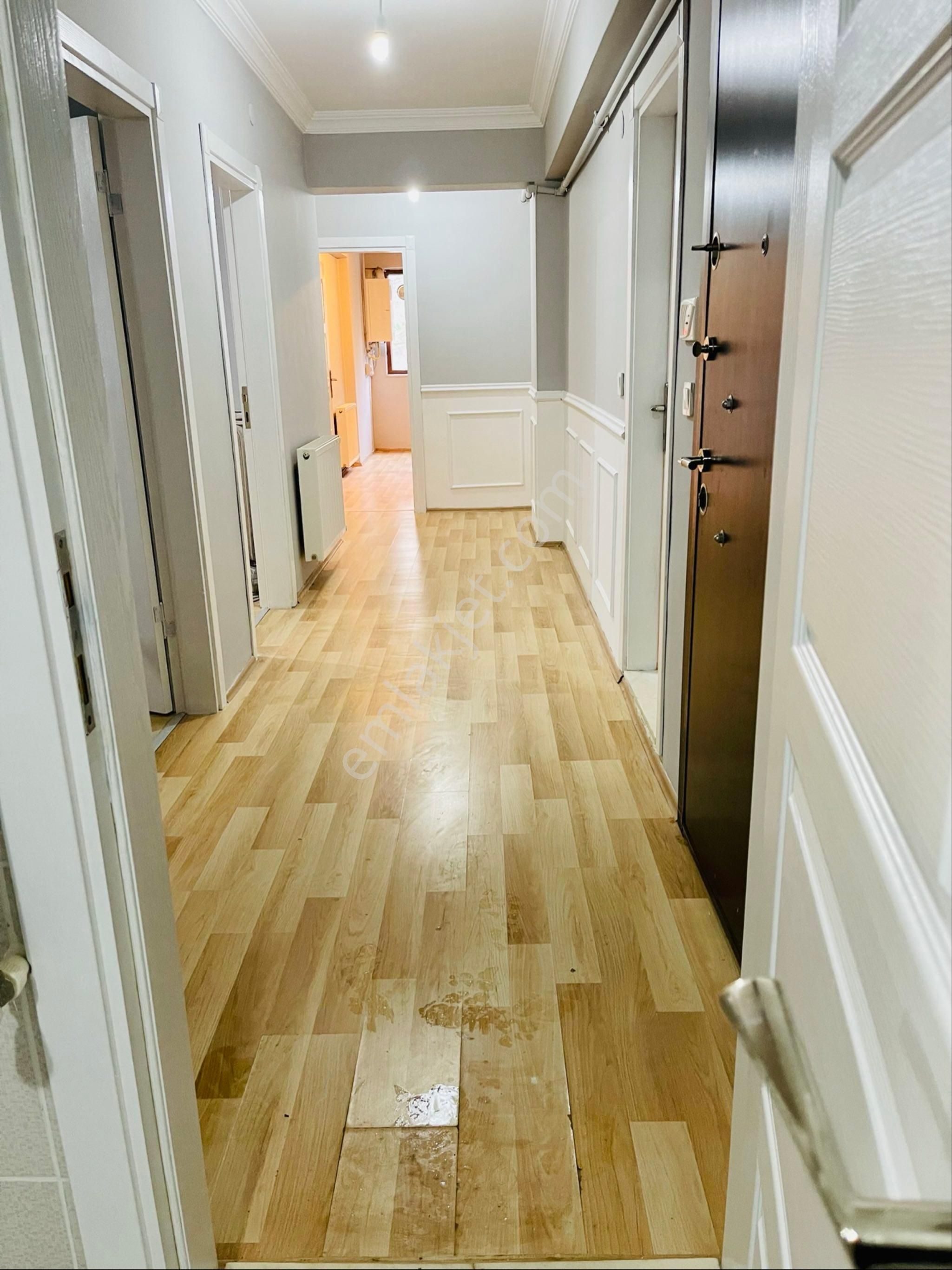 3+1 140 M2 Caddes Üstünde - Görsel 13