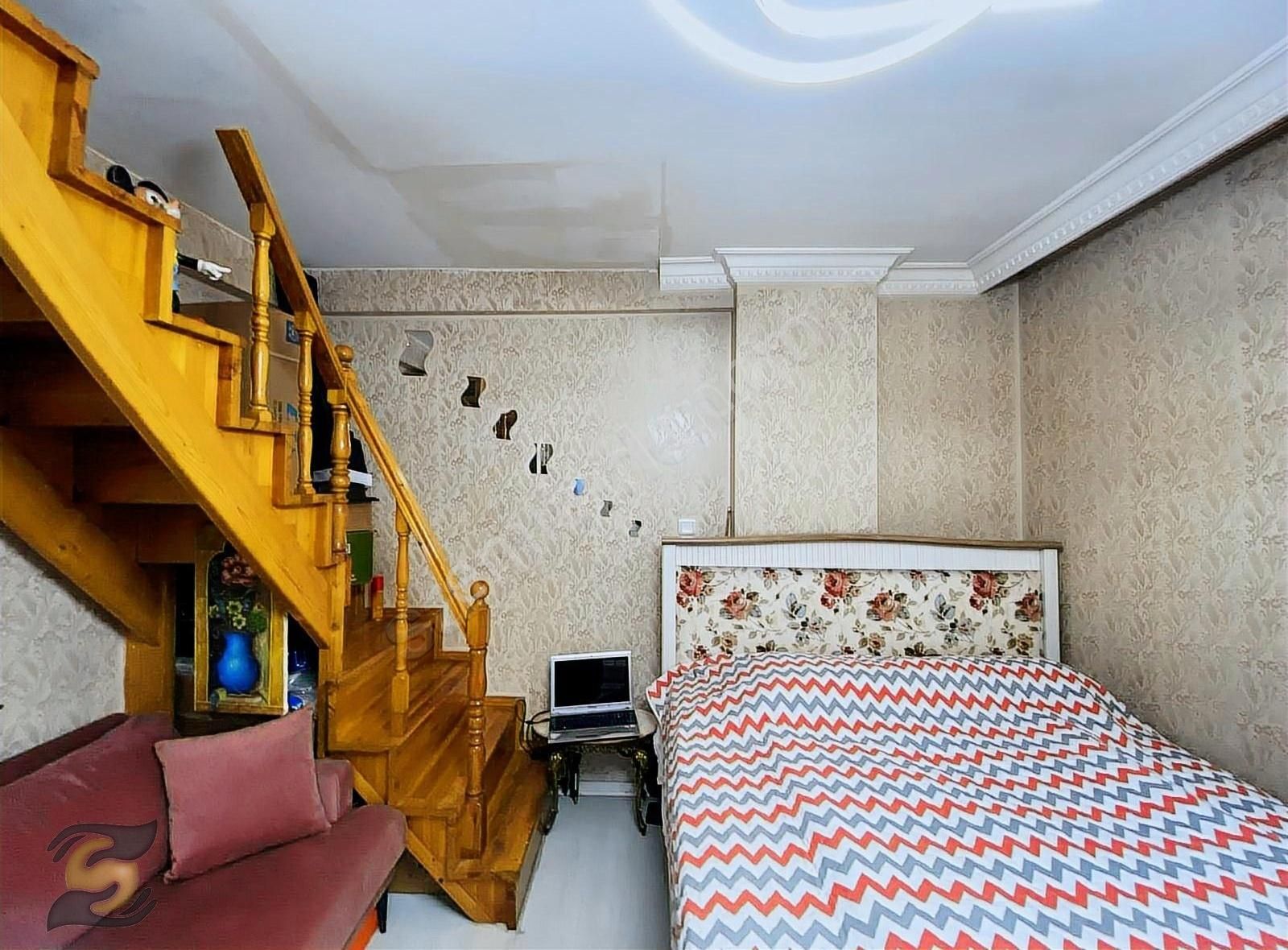 Bayrampaşa Cevatpaşada 3+2 Önü Açık Satılık Dubleks Daire - Görsel 25