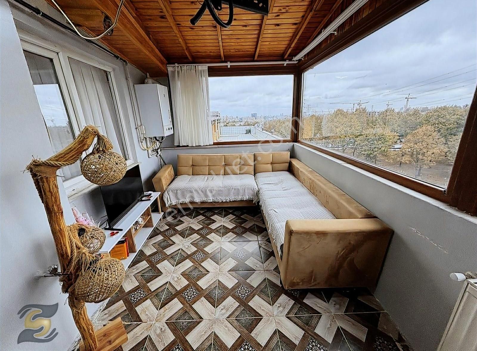 Bayrampaşa Cevatpaşada 3+2 Önü Açık Satılık Dubleks Daire - Görsel 2