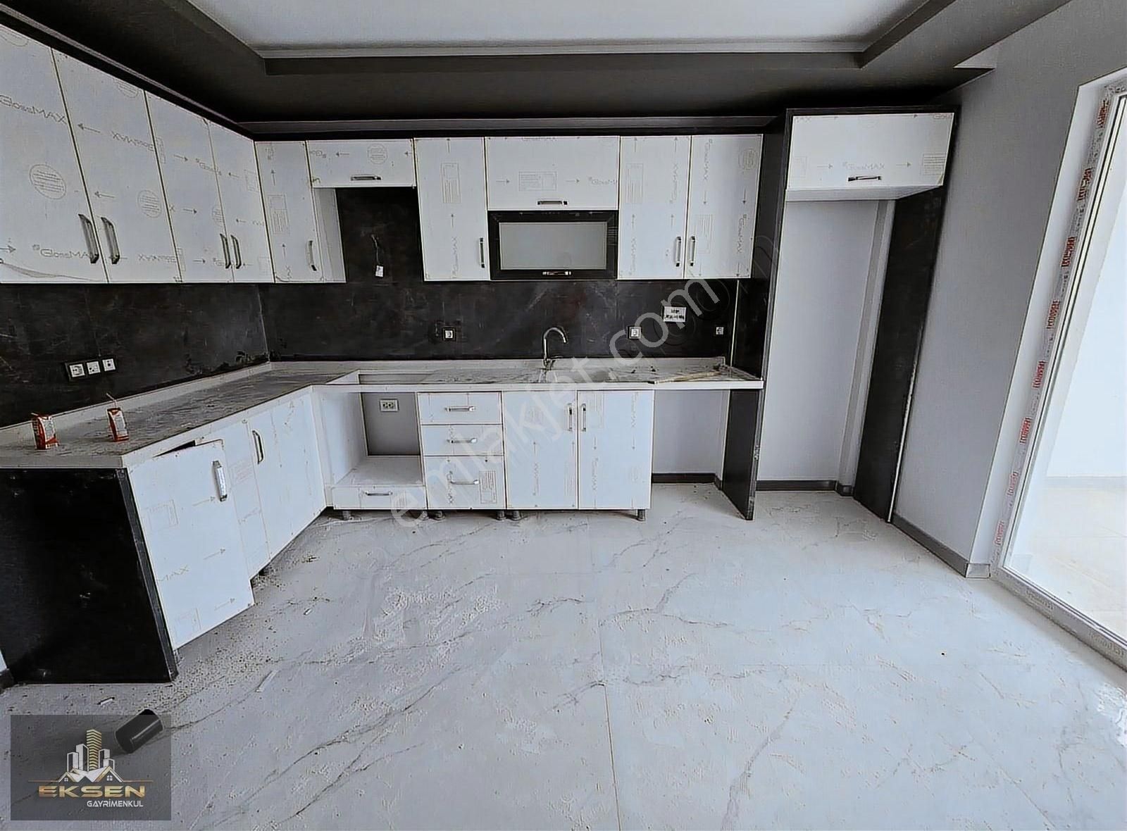 Yıldıztepe Mahallesin'de 3+1 Teras Balkonlu Sıfır İskanlı Daire