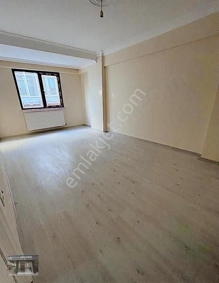 Yayla Çamlık Cadd. Civarı 3 Yıllık Binada 3+1 120m2 3. Ara Kat