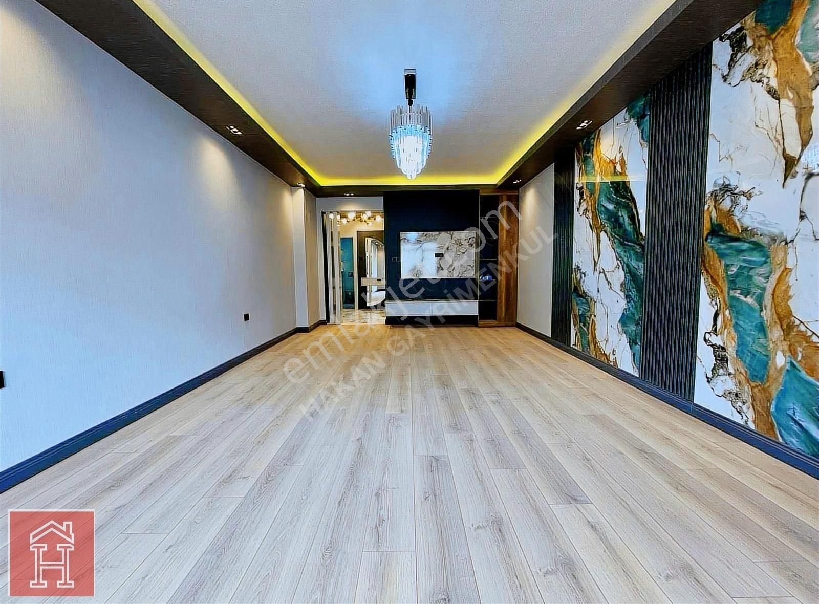 Etlikte Ultra Lüx Yapılı 3+1 Asansörlü Çift Banyolu 138m2
