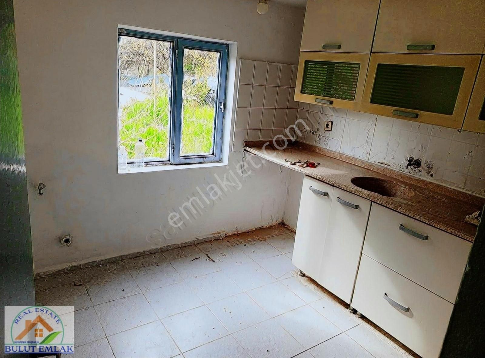 Bulut Emlak'tan Seki Mahallesinde 2+1bahçe Girişi Kiralık Daire