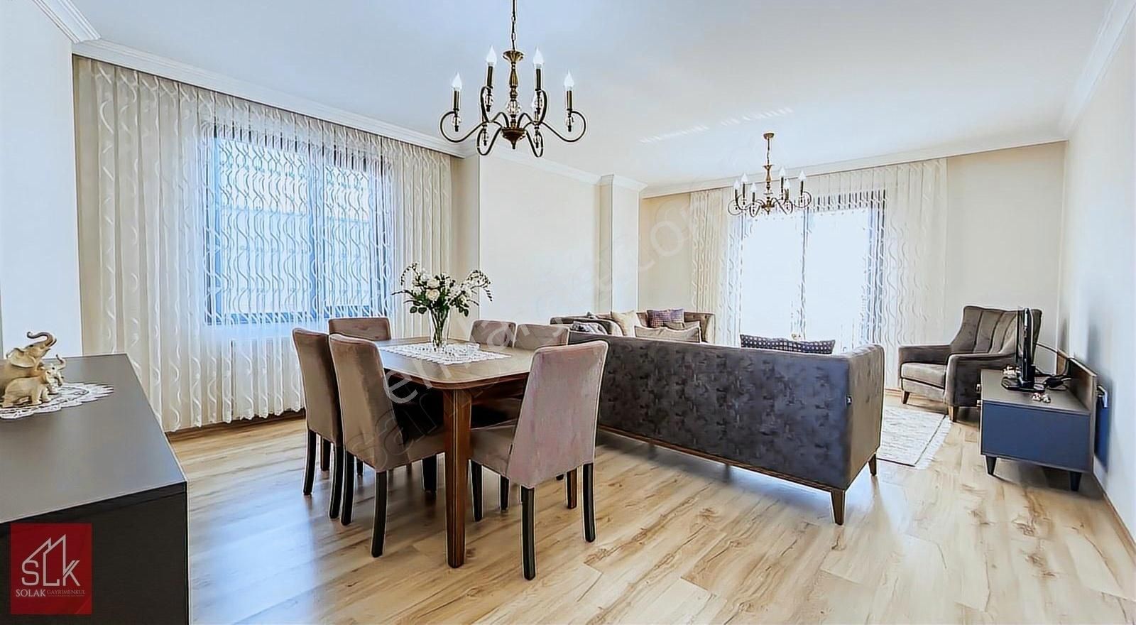 Cenk Atalay Solak'tan 129m² 3+1 Daire | Geniş,çift Banyo Satılık