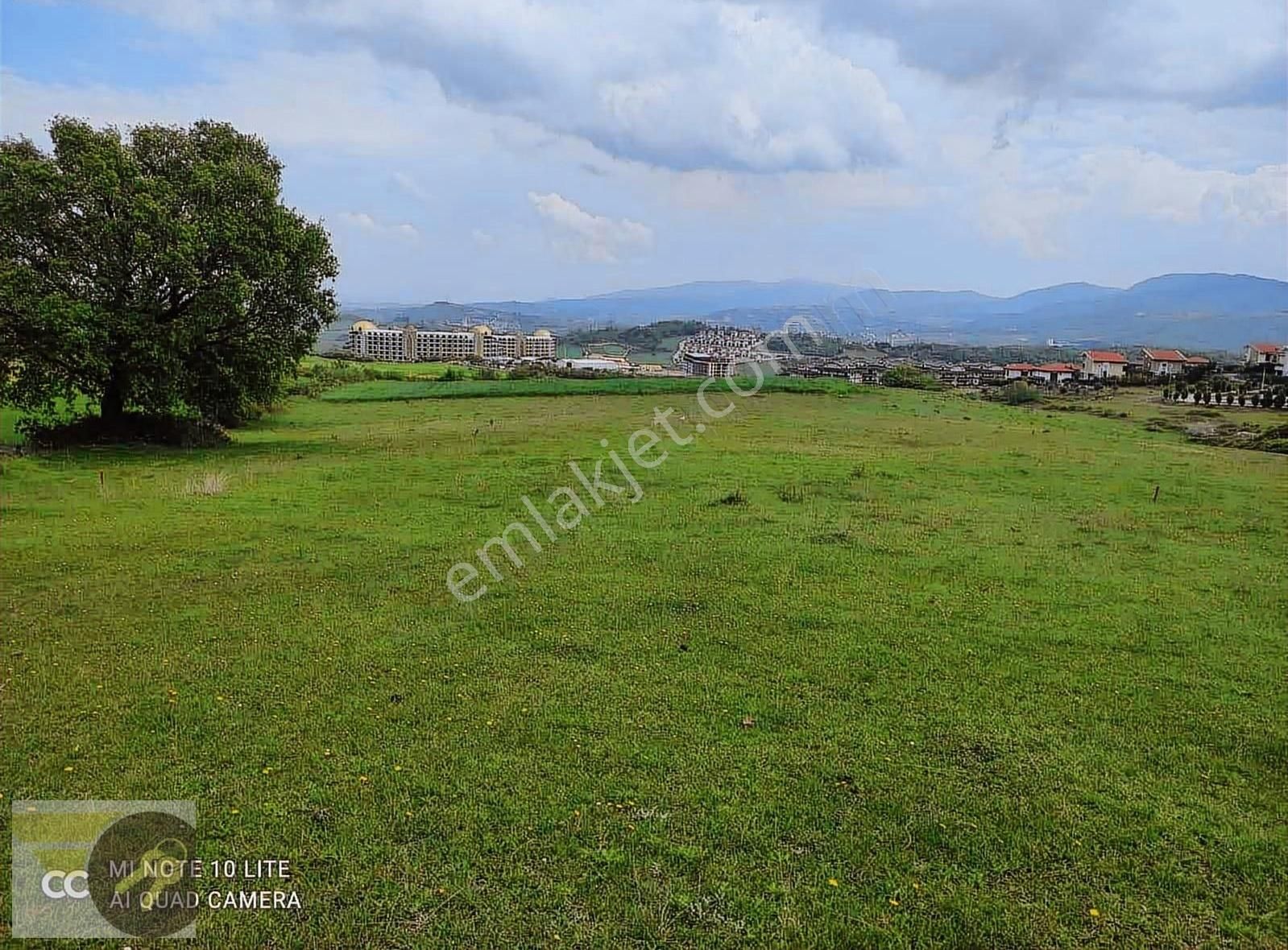 *of Gayrimenkul* Termal Akköy'de 637m2 İmarlı Satılık Arsa