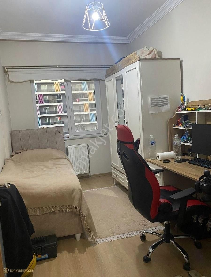 Ege Park Sitesinde Ebeveyn Banyolu 2+1 Daire - Görsel 2