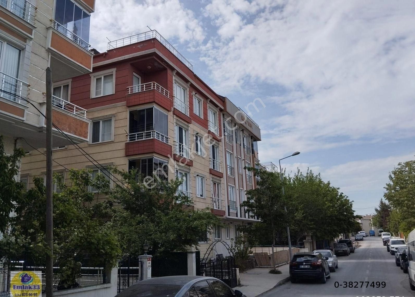 Beylikdüzü Yakuplu'da Kiralık 2+1 Giriş Kat . Açık Mutfak