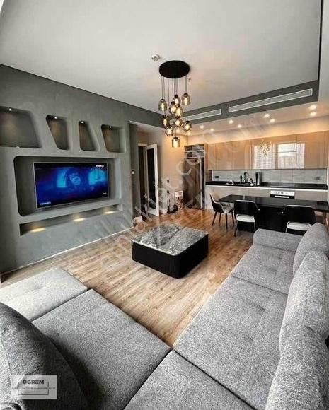 Ataşehir Metropol İstanbul B Blok 2+1 Boş Satılık Daire