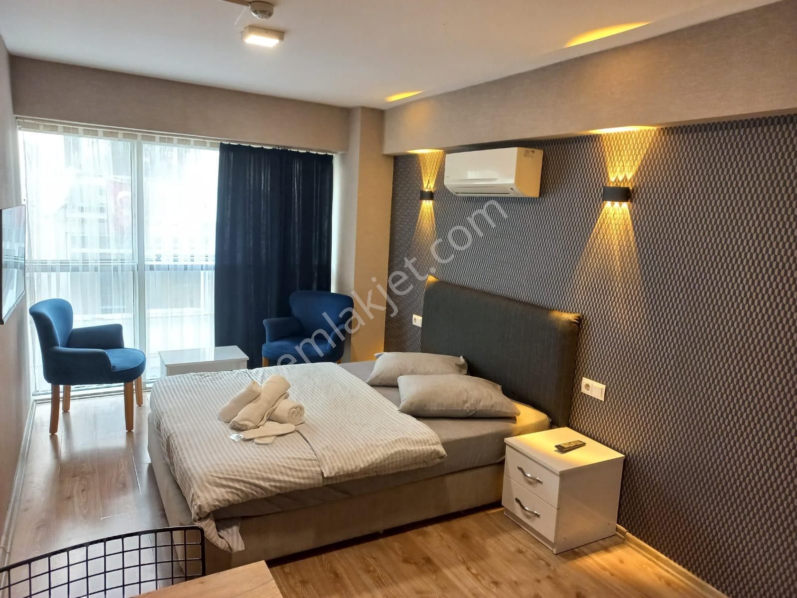 Karşıyaka Çarşıda 1+0 Kiralık Daire Merkezi Konum