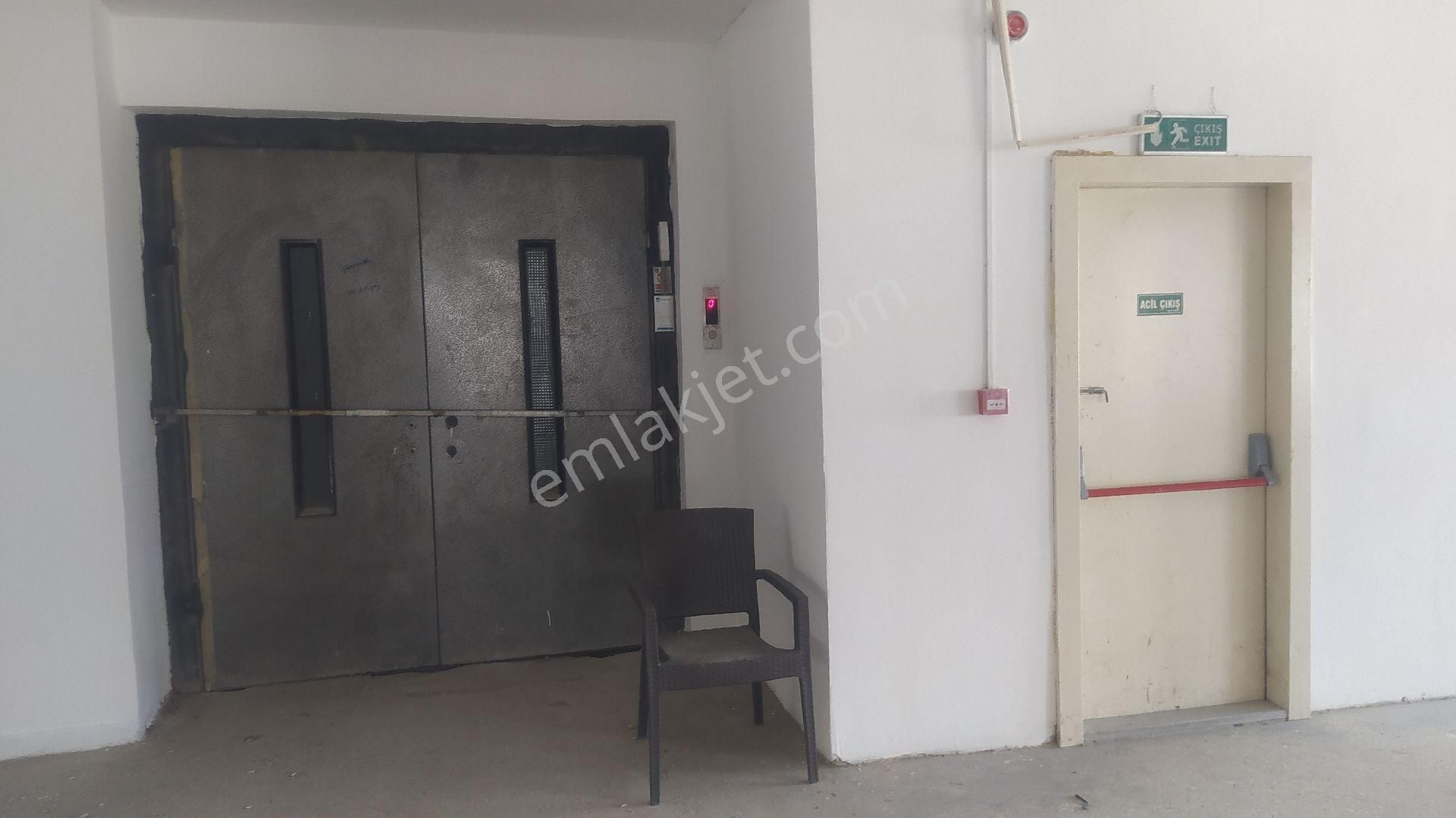 Halkalı Merkez Kiralık İmalathene Ofis - Görsel 7