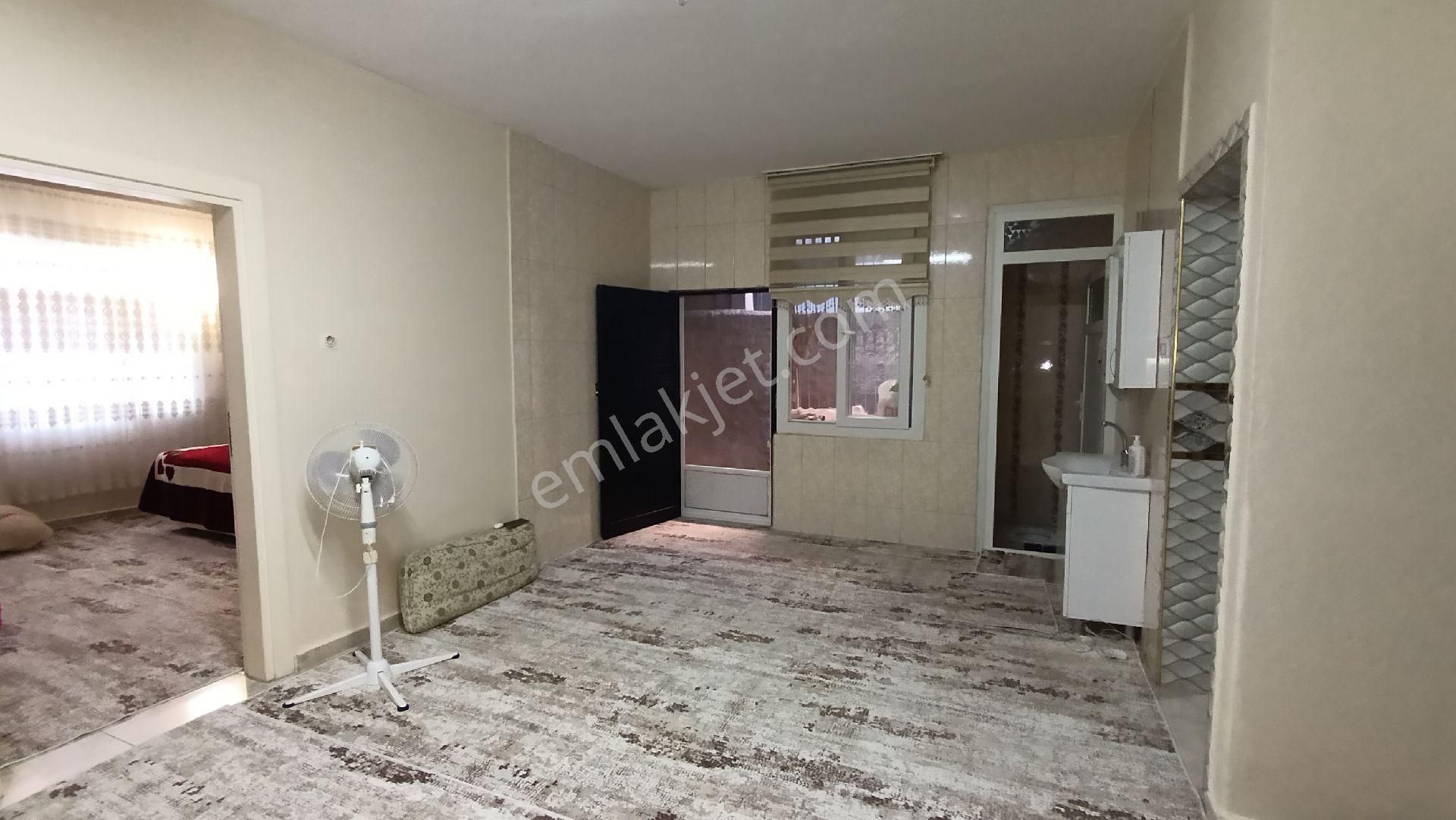 Seyhan Gülbahçe Mah'sinde Satılık Köşe Başı 2katlı Müstakil Ev - Görsel 22