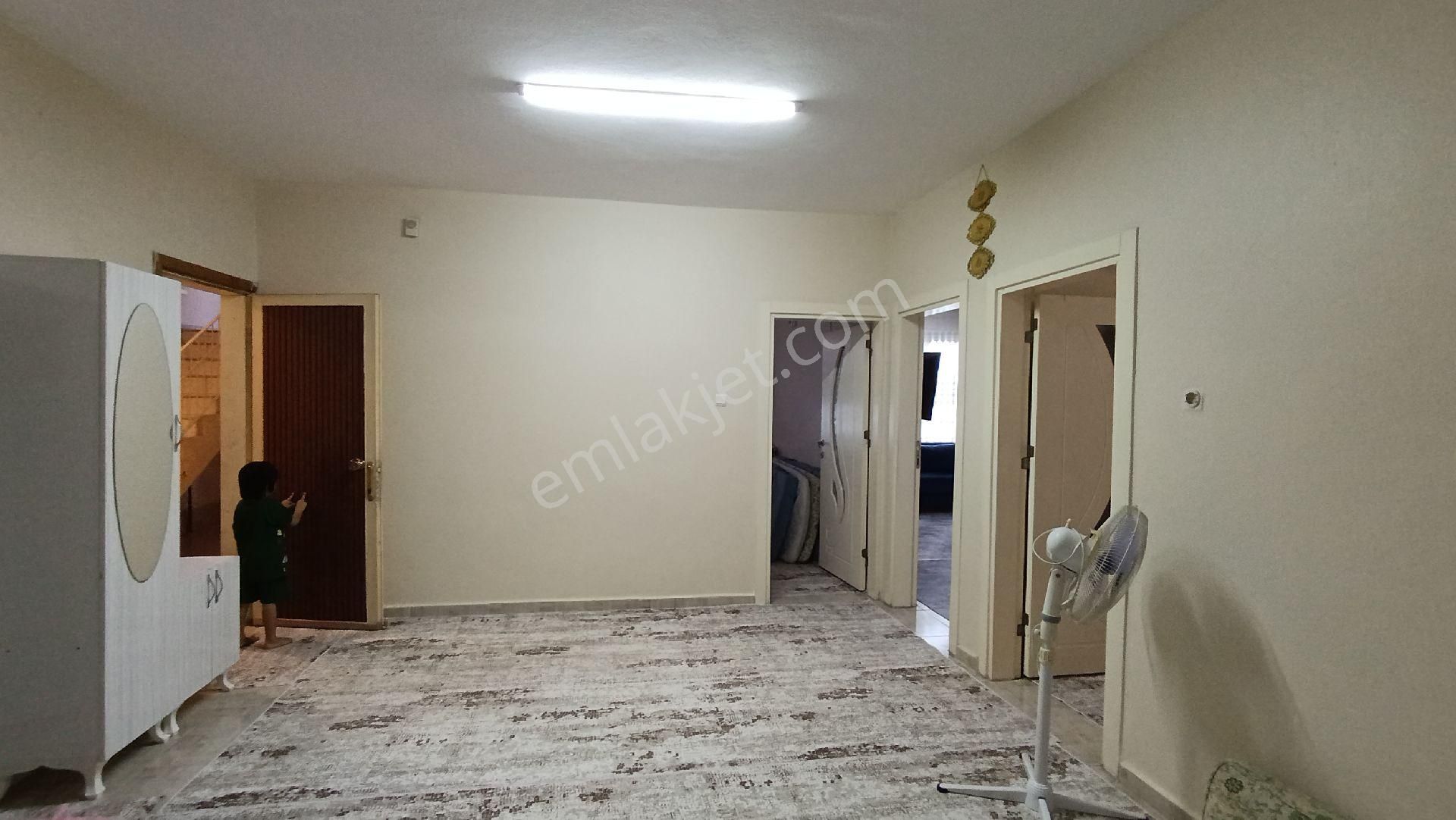 Seyhan Gülbahçe Mah'sinde Satılık Köşe Başı 2katlı Müstakil Ev - Görsel 21