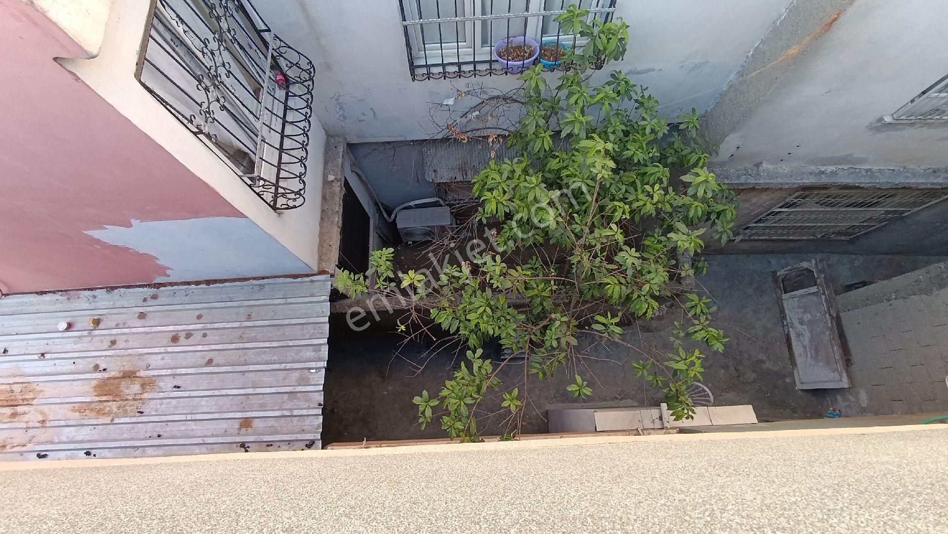 Seyhan Gülbahçe Mah'sinde Satılık Köşe Başı 2katlı Müstakil Ev - Görsel 12