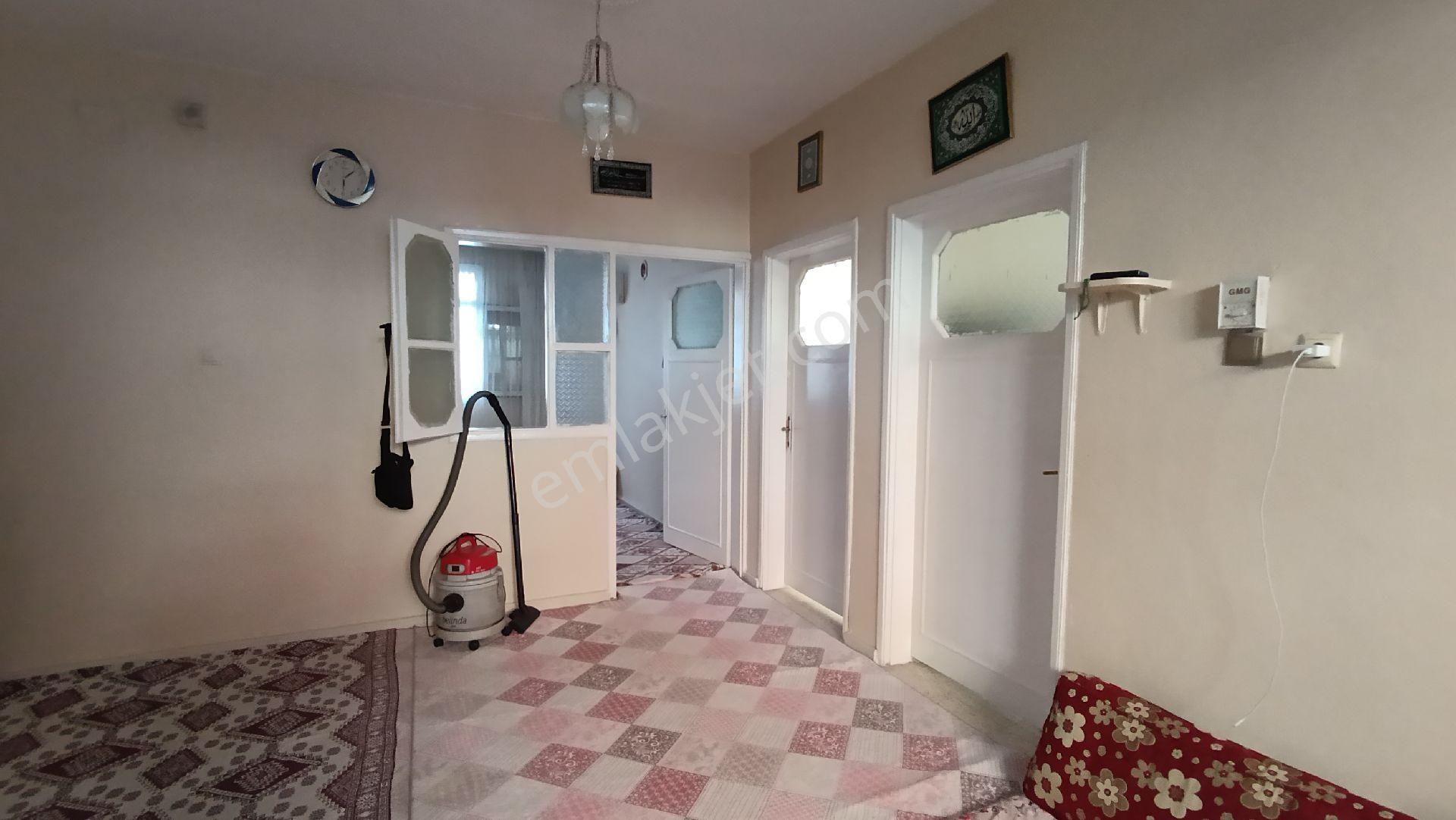 Seyhan Gülbahçe Mah'sinde Satılık Köşe Başı 2katlı Müstakil Ev - Görsel 7