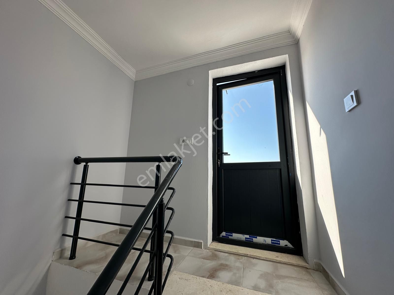 Seferihisar Akarca Deniz Tarafında 3+1 Satılık Ultra Lüks Villa - Görsel 21