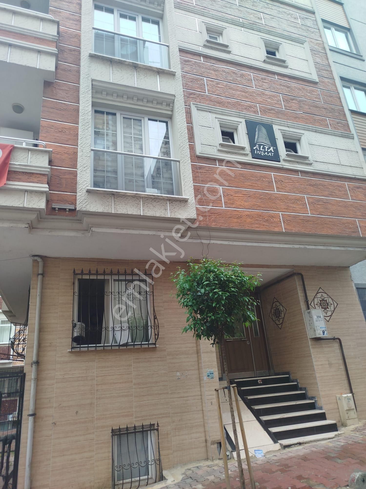 Bahçelievler Zafer Mah. 1+1 Kiralık Bahçe Katı