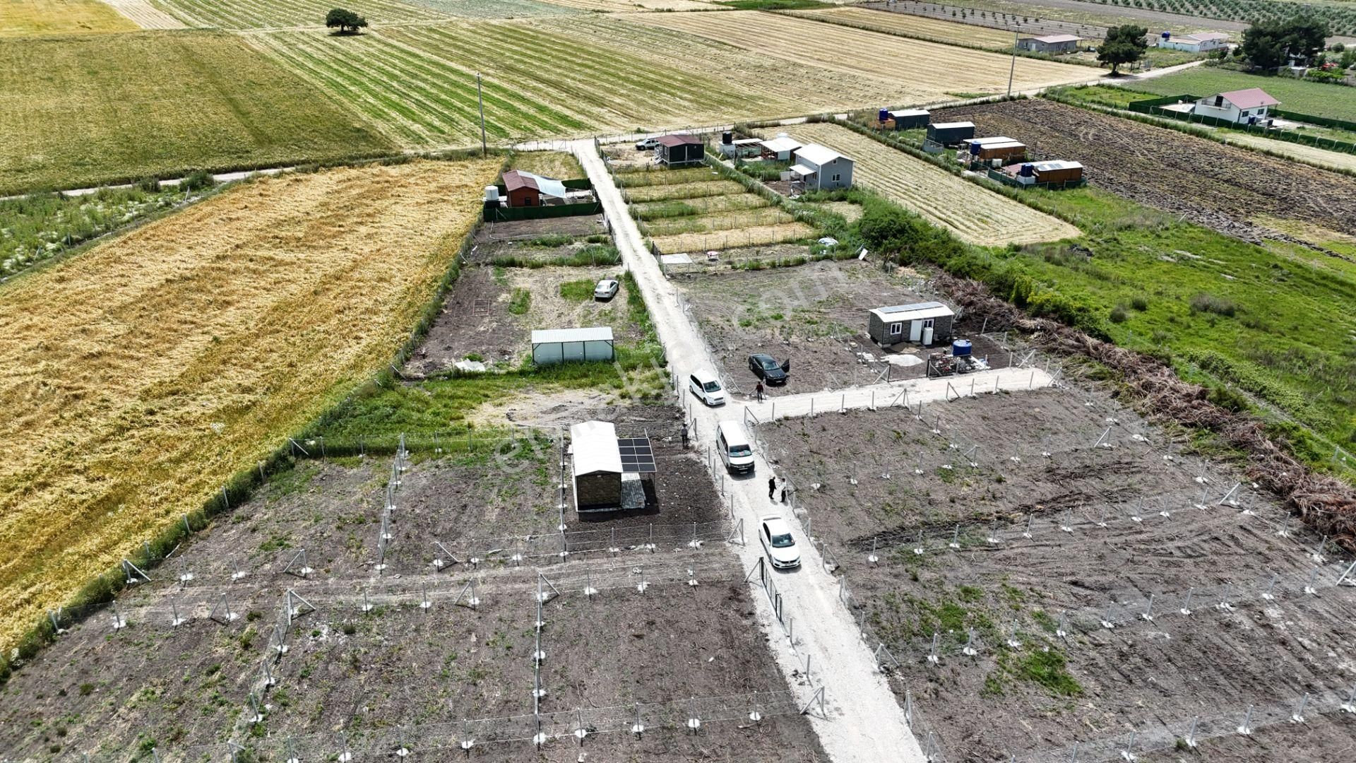 Menderes Merkeze Ve İzbana Yakın Satılık 156 M2 Tapulu Hesaplı Bahçe