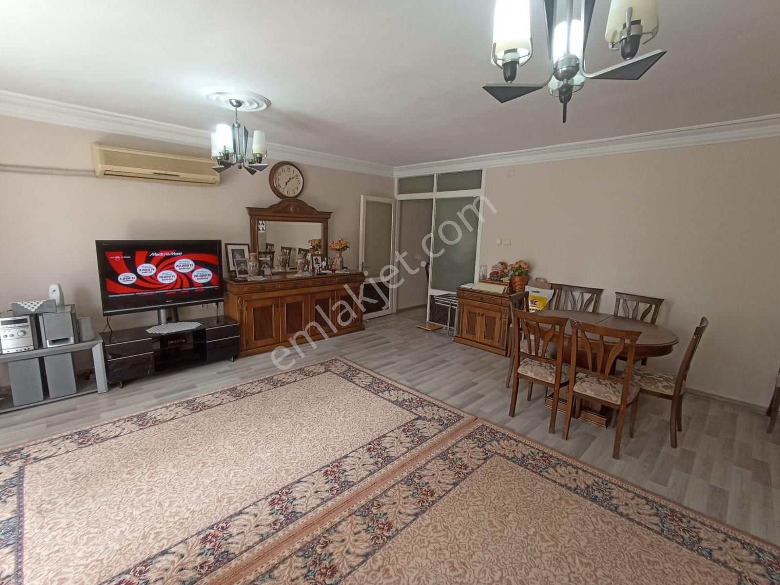 Adana Koleji Kavşağında Bulvar Üzerinde 3+1 Kapalı Mutfaklı Temiz Daire - Görsel 6