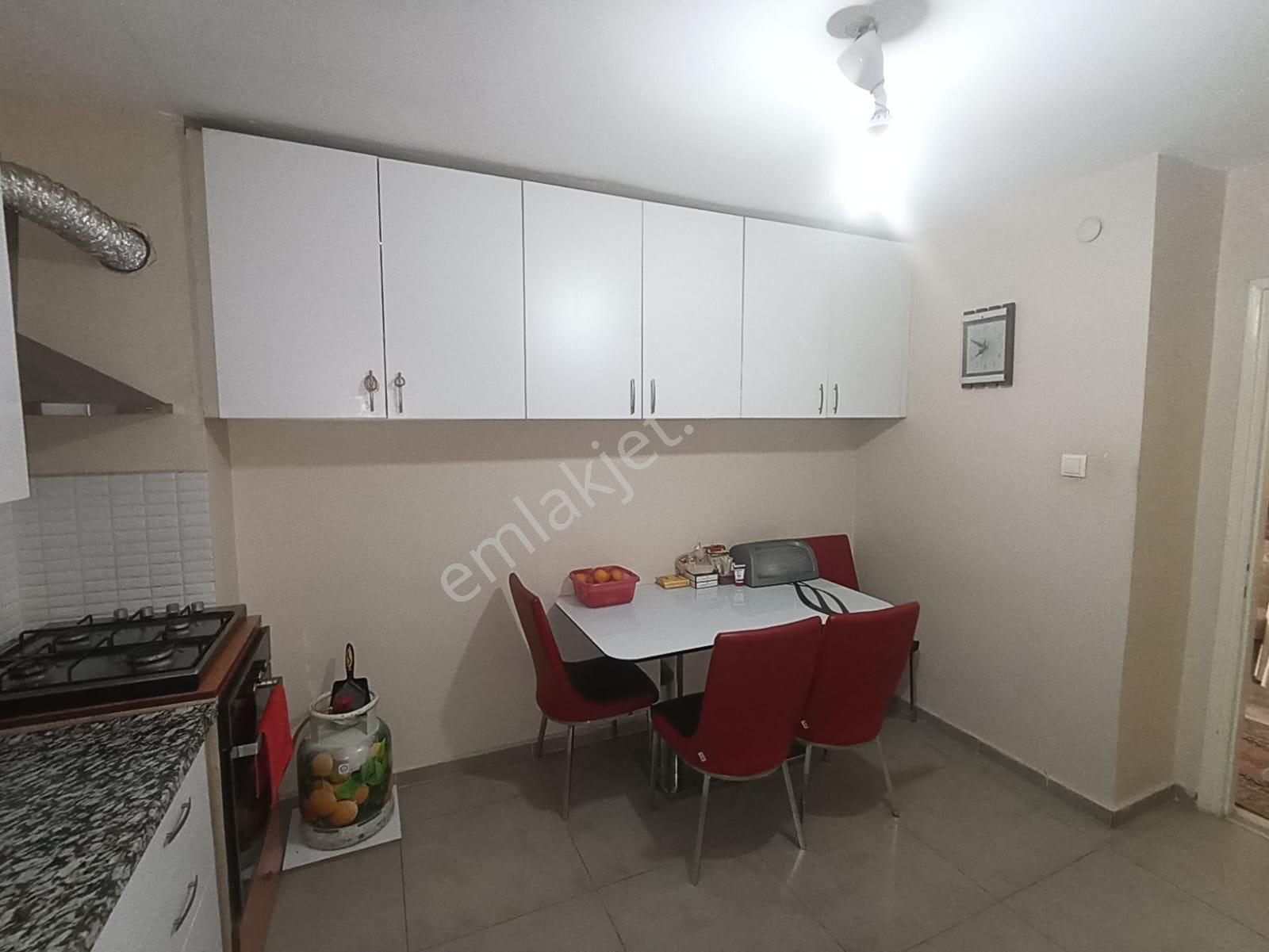 Adana Koleji Kavşağında Bulvar Üzerinde 3+1 Kapalı Mutfaklı Temiz Daire - Görsel 4