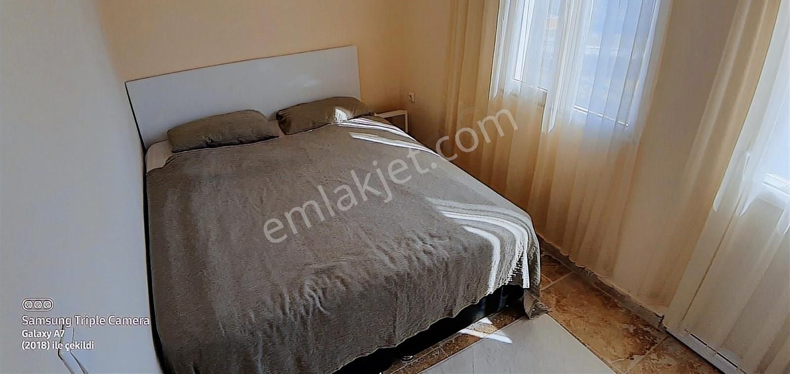 Çandarlı Olgu Sitesinde Komple Yenilenmiş Eşyalı Villa - Görsel 31