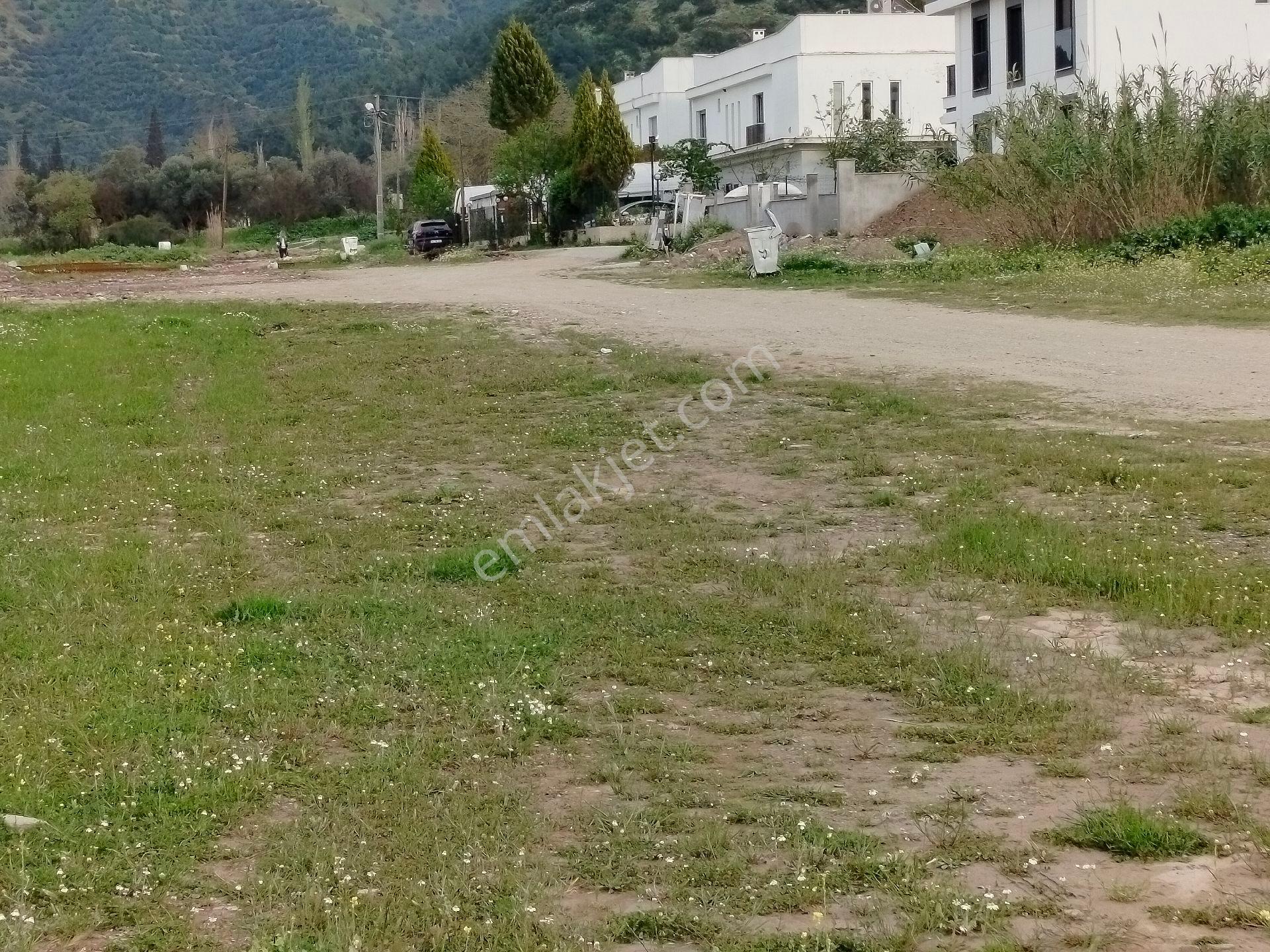 Salihli Gülnar Sitelerinin Yakınında Arsa - Görsel 6
