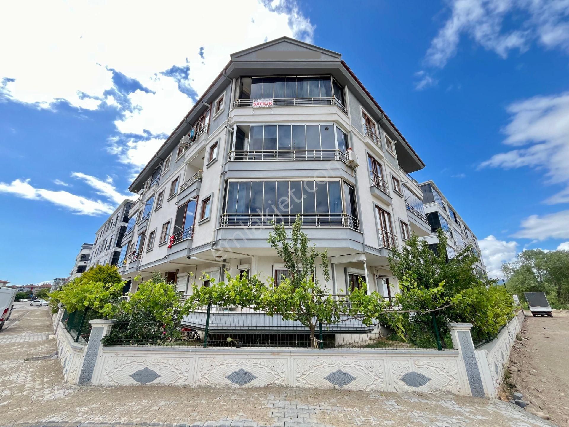 Tek Yetkili Akçay Sezgin Emlaktan Full Ön Cephe & Doğalgazlı 2+1 Daire