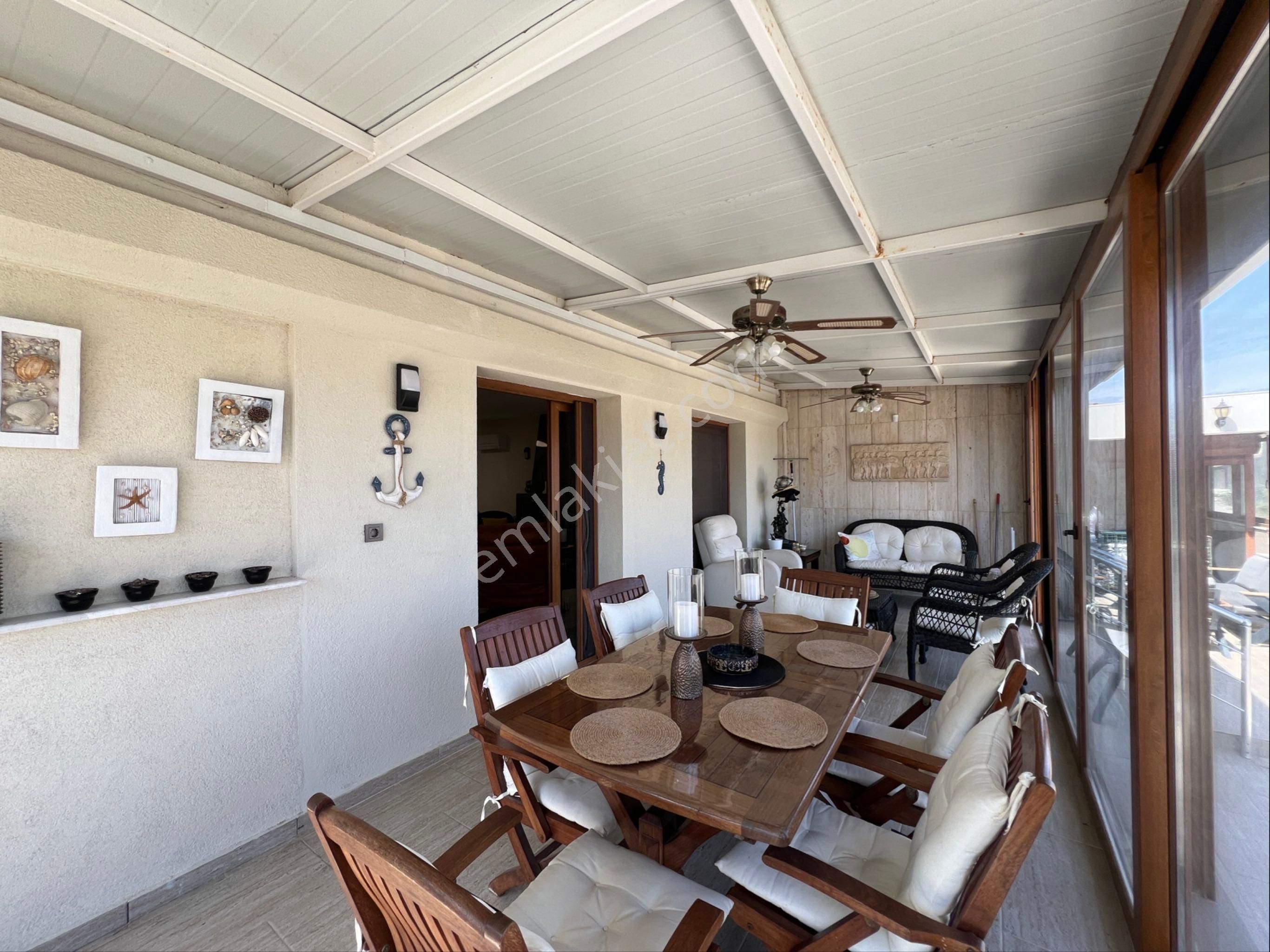 Çeşme Şifne’de Deniz Manzaralı Müstakil Havuzlu Satılık Villa - Görsel 8