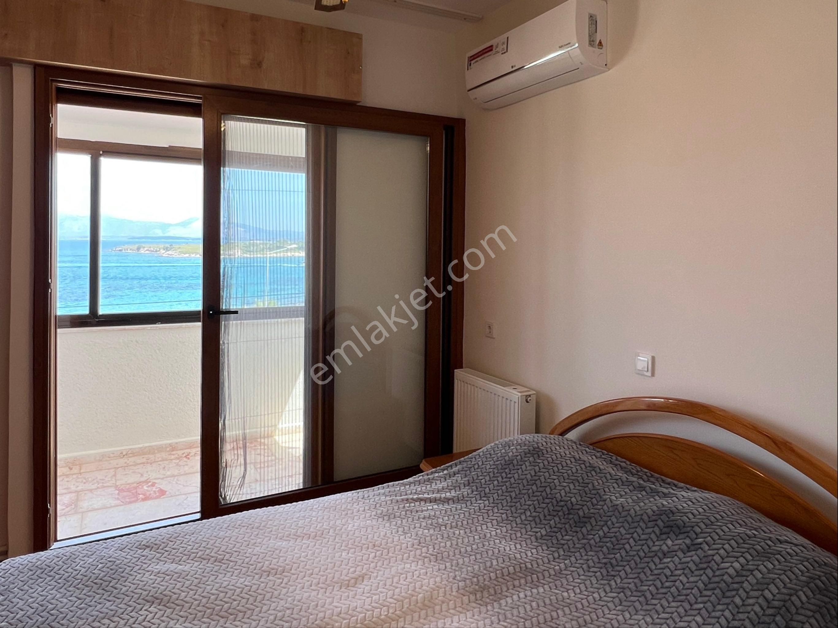 Çeşme Şifne’de Deniz Manzaralı Müstakil Havuzlu Satılık Villa - Görsel 27