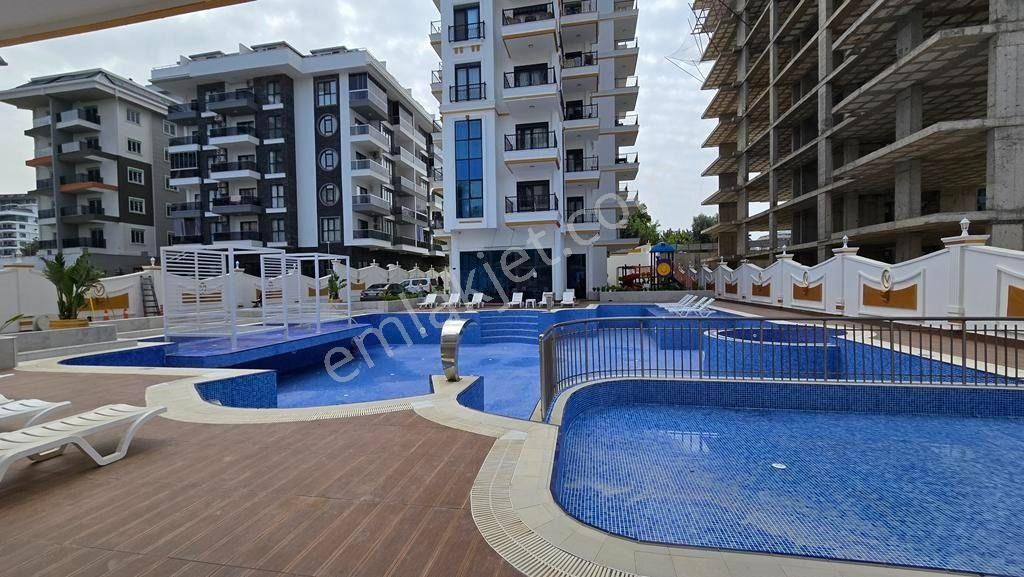 Alanya Mahmutlar - Sıfır Binada Yatırımlık 1+1:60m2 Daire!
