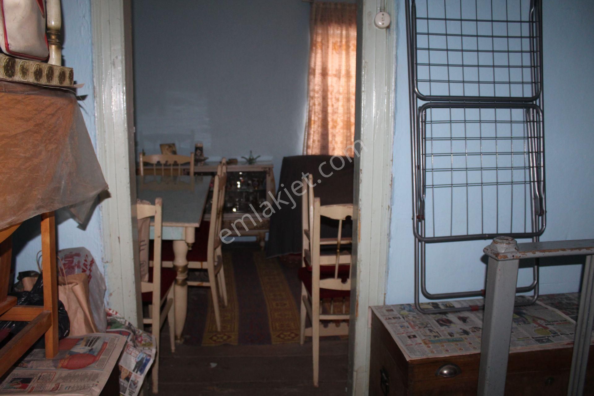 Premar Ayvada'dan Ayvalık Merkez'de 2 Katlı Avlulu 2+1 Taş Rum Evi - Görsel 18