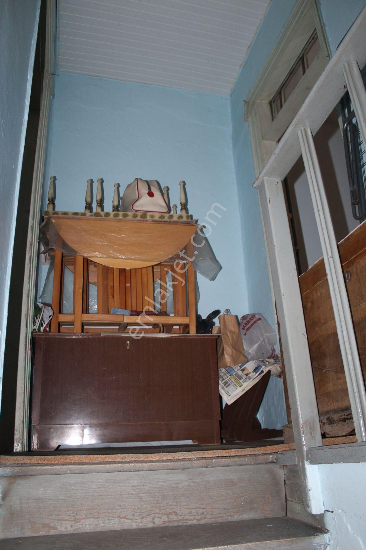 Premar Ayvada'dan Ayvalık Merkez'de 2 Katlı Avlulu 2+1 Taş Rum Evi - Görsel 15