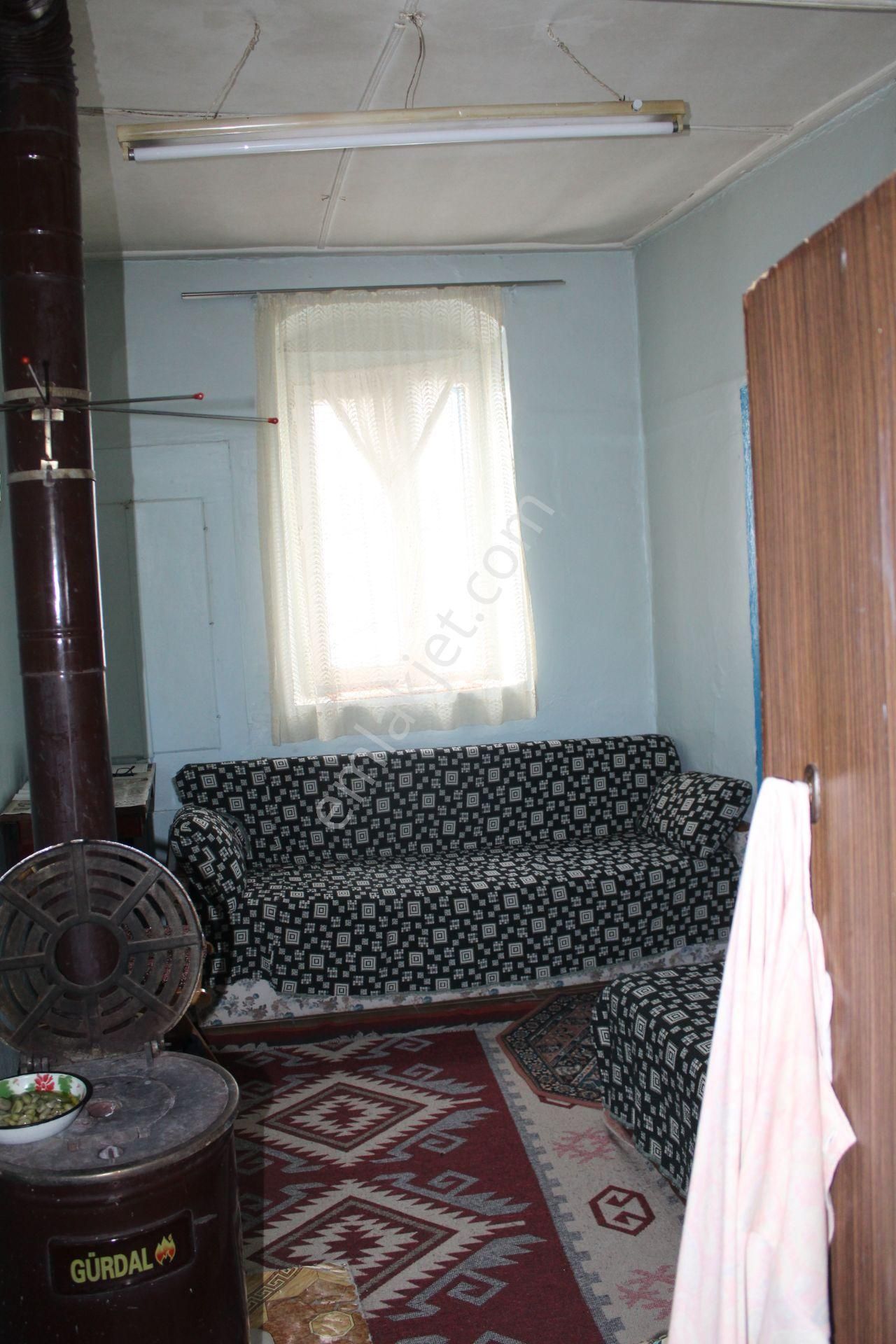 Premar Ayvada'dan Ayvalık Merkez'de 2 Katlı Avlulu 2+1 Taş Rum Evi - Görsel 11