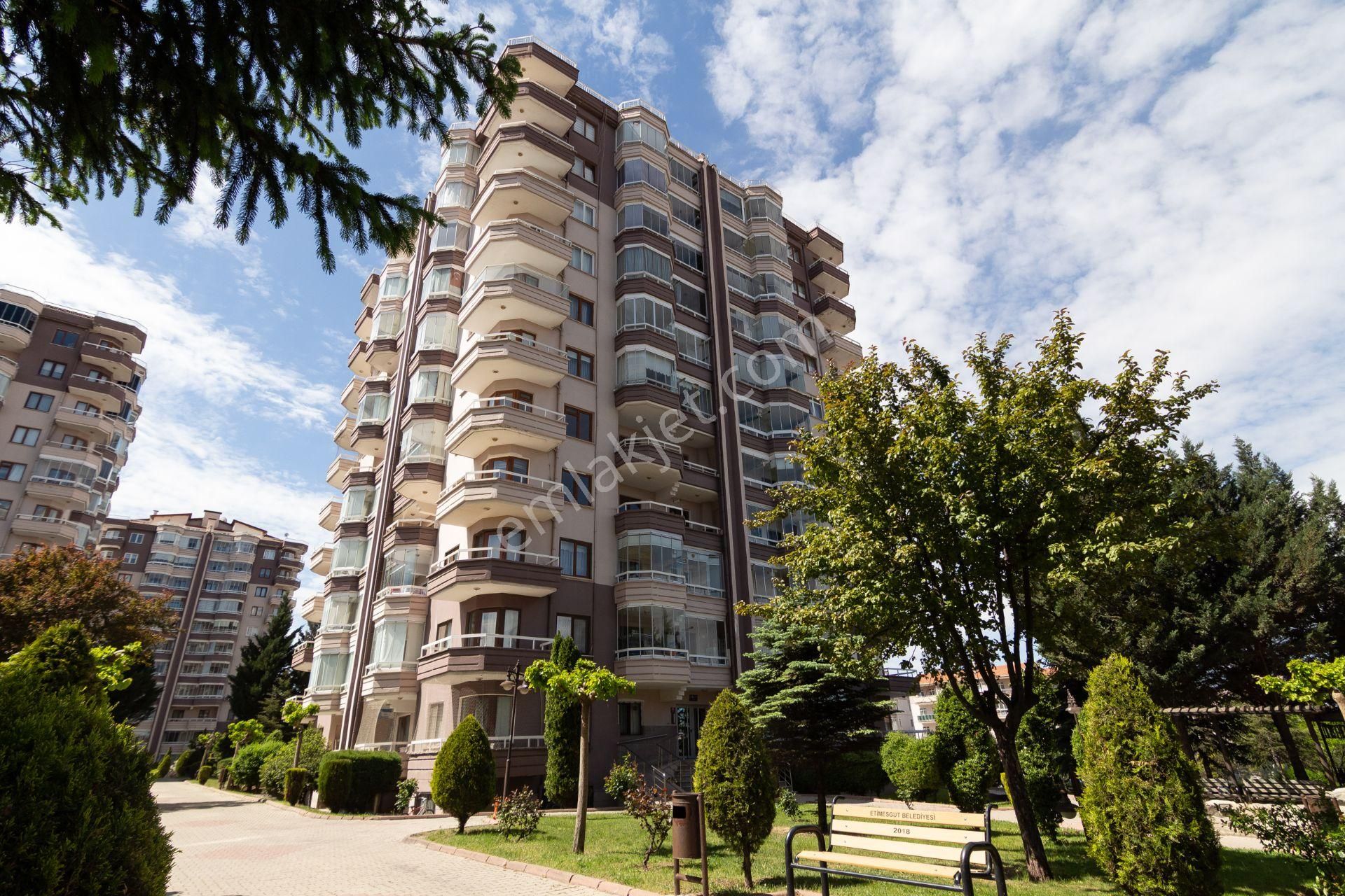 Eryaman Çağ Kent'te Metroya Ve Avm’lere Yakın Satılık 3+1 Daire!